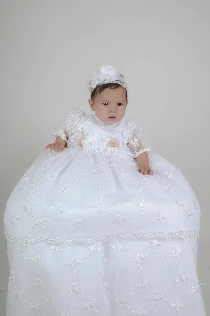 Paula_ropon con diadema.webp